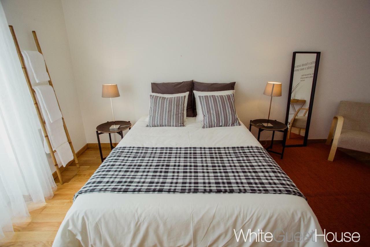 White Guest House Пеніші Екстер'єр фото
